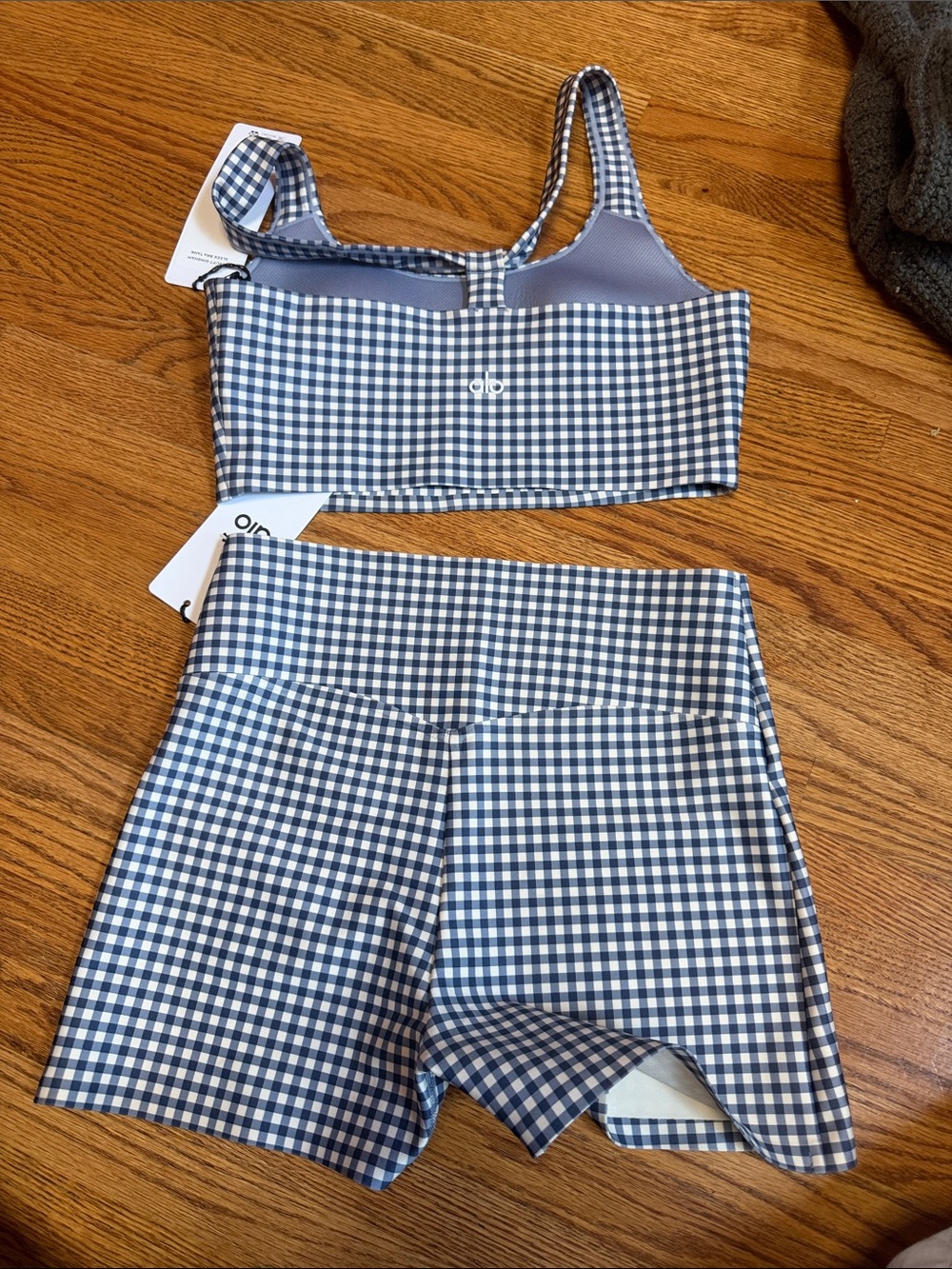 ALO Yoga Navy and White Gingham  sports bra  Top & Bike Shorts Set - Picture 2 of 2